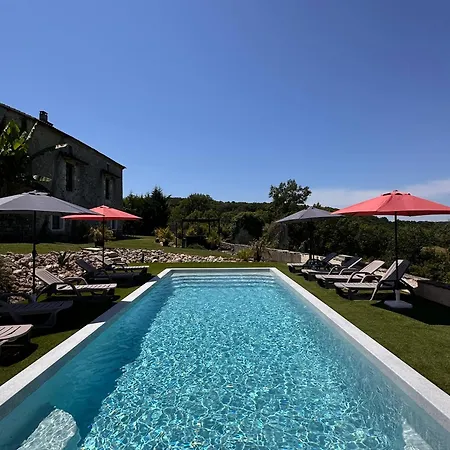 Hébergement de vacances Les Du Fournil Des Moines *